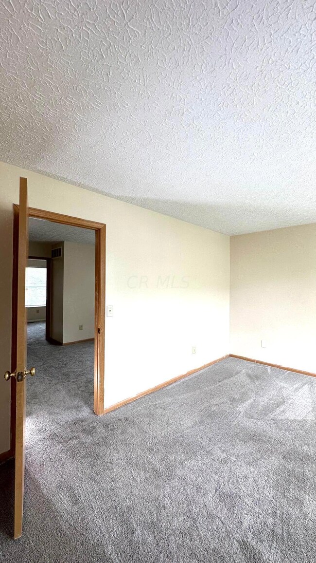 2746 Northwold Rd, Columbus, OH 43231 - photo 4