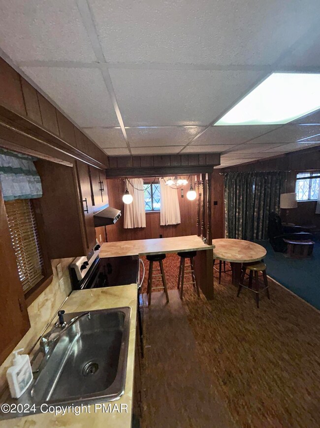 1106 Boulder Rd, Blakeslee, PA 18610 - photo 4