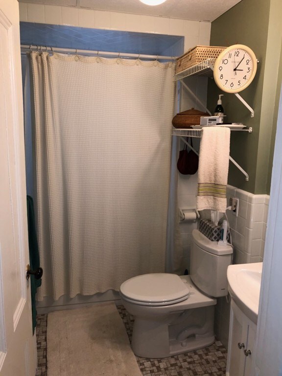 38 Dundee Rd unit 1, Arlington, MA 02476 - photo 6