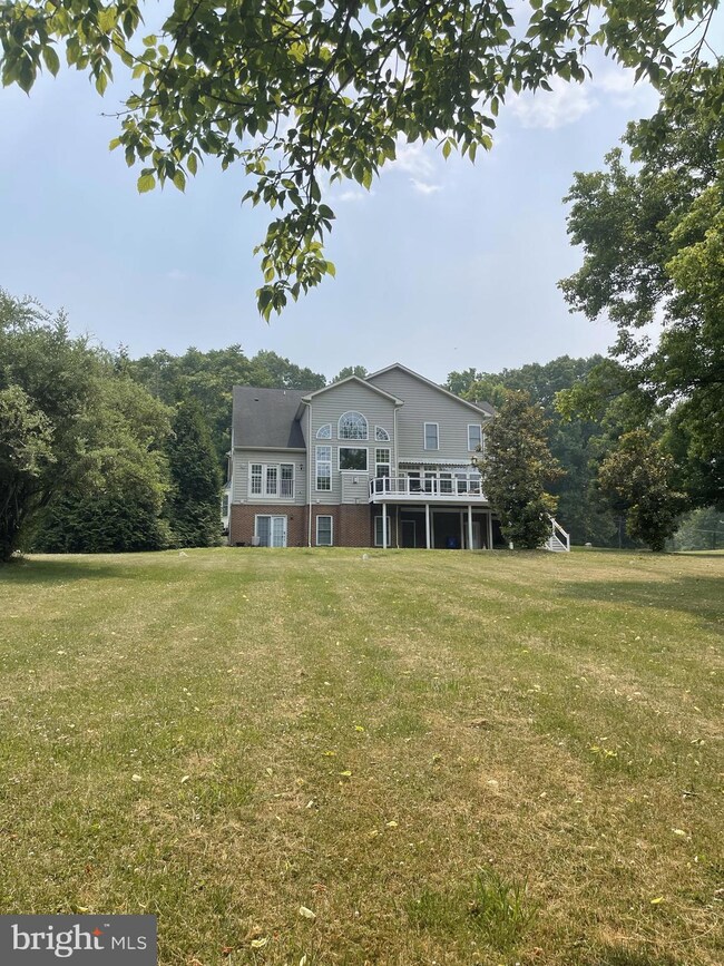 9441 Brink Rd, Gaithersburg, MD 20882 - photo 2