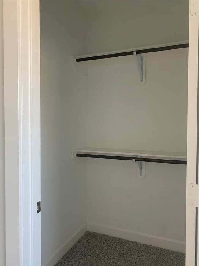 709 Link Rd, Houston, TX 77009 - photo 6