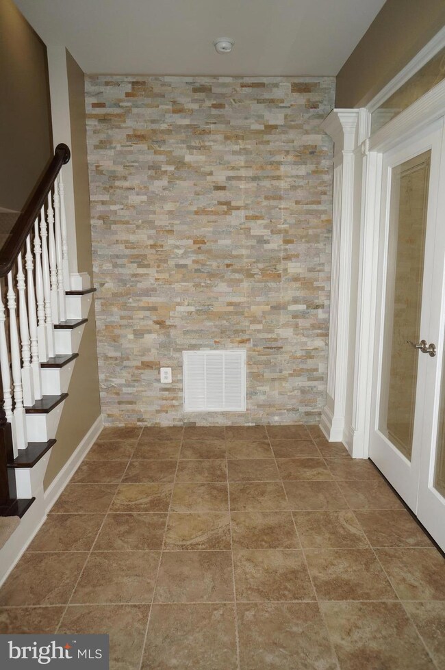 25070 Becerra Terrace, Chantilly, VA 20152 - photo 2