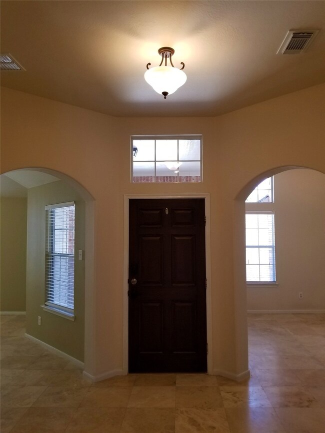 A Grand Entrance that leads into a large Foyer, with the Office on the Left and the Dining Room on the​​‌​​​​‌​​‌‌​​​‌​​‌‌​‌‌‌​​‌‌​‌‌‌​‌​​​‌‌​ Right.