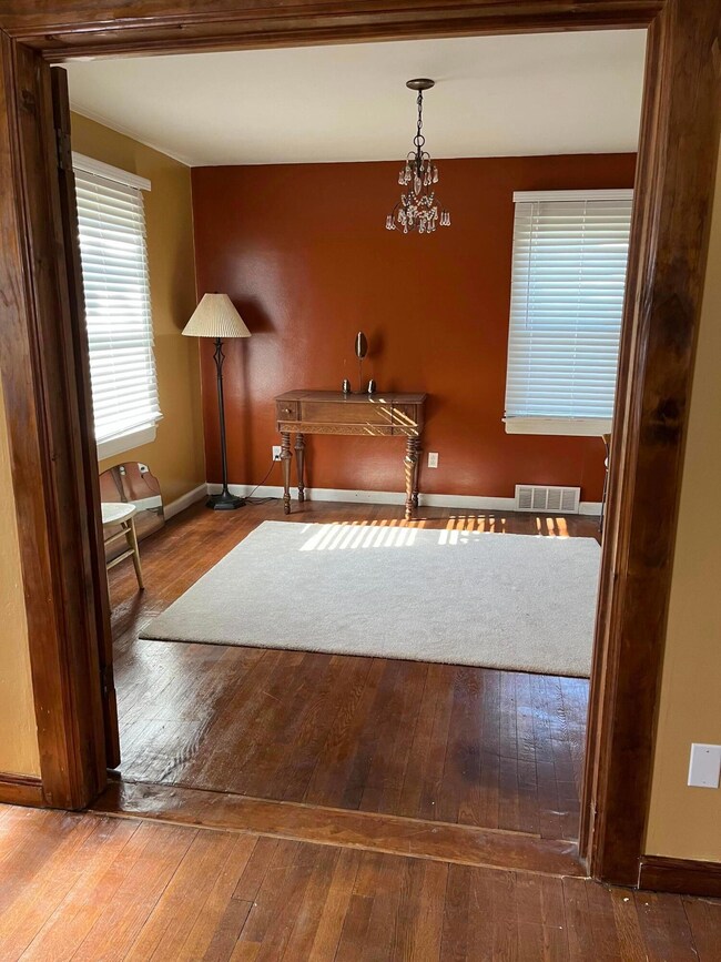 130 S James Rd, Columbus, OH 43213 - photo 6