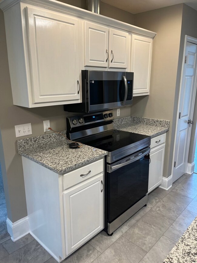 315 Viewmont Dr, Tunnel Hill, GA 30755 - photo 7