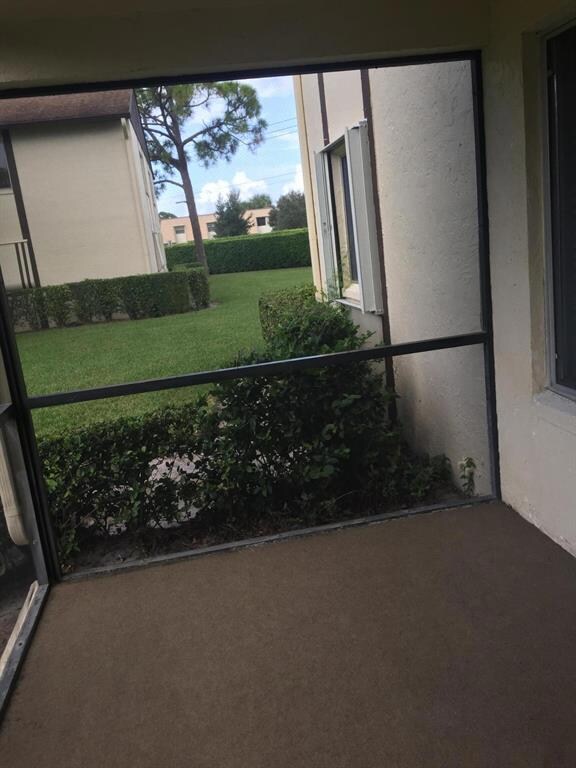 110 Lake Pine Cir unit C-1, Greenacres, FL 33463 - photo 3
