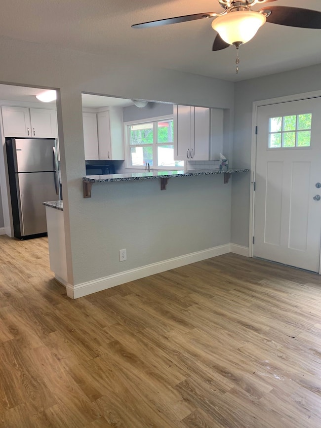 417 W 8th St, Bonham, TX 75418 - photo 3