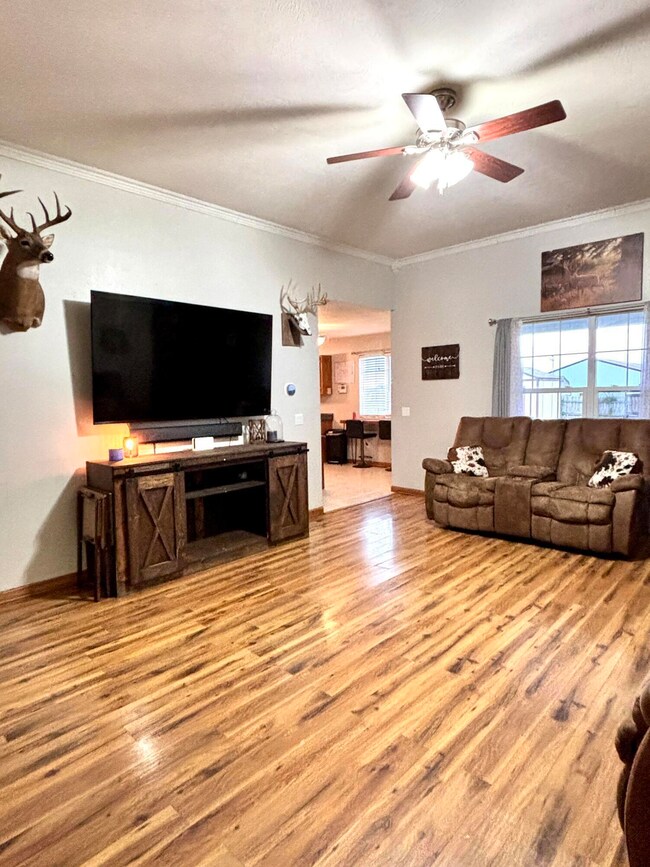 874 W Pearl St, Bolivar, MO 65613 - photo 3