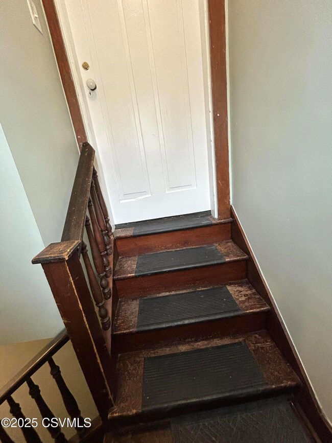 207 S 4th St unit 209, Sunbury, PA 17801 - photo 4