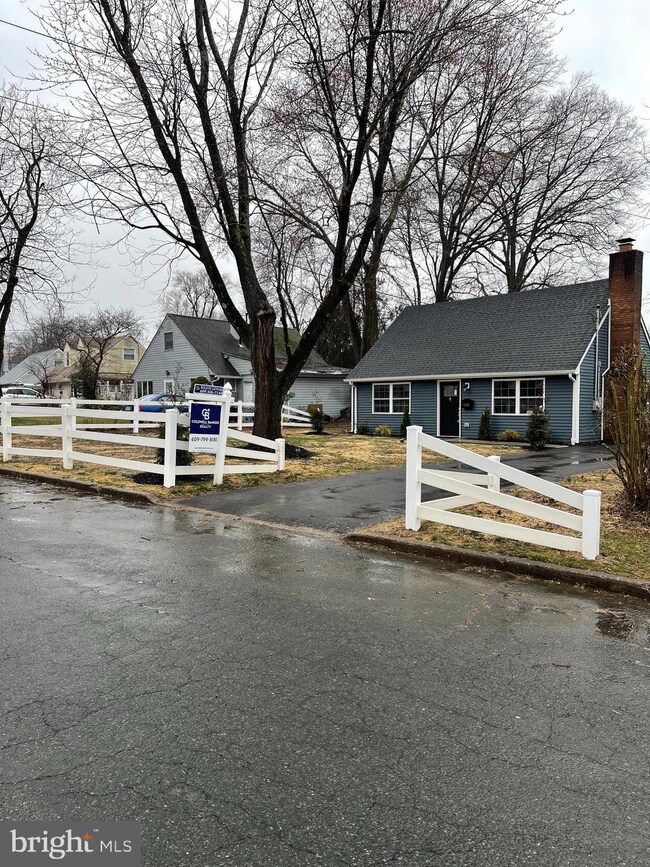 113 Beacon Ave, Ewing, NJ 08618 - photo 2