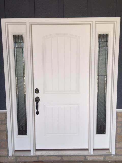 1716 front door outside