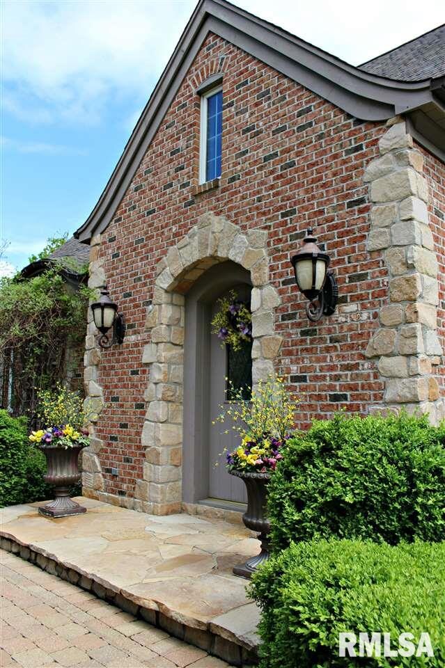 5508 N Prospect Rd, Peoria Heights, IL 61616 - photo 6