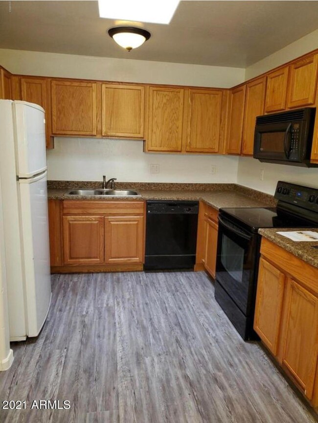 530 E Commonwealth Ave, Chandler, AZ 85225 - photo 2