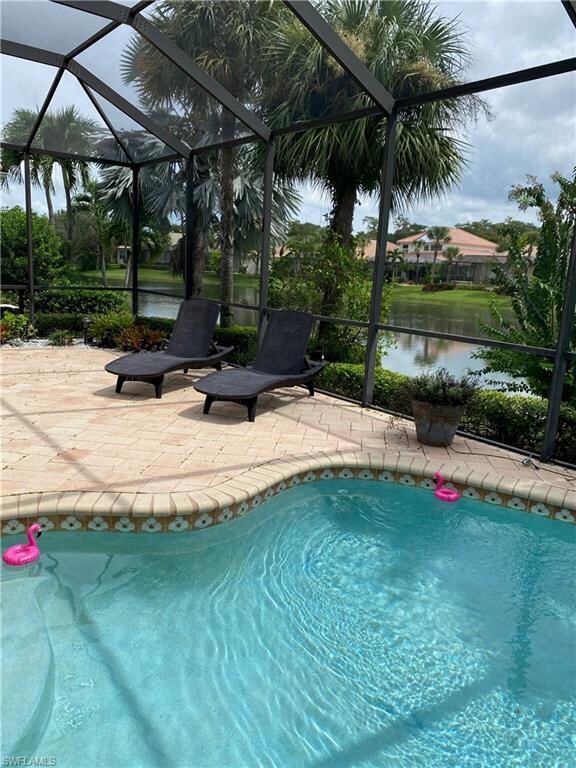 LARGE LANAI OVERLOOKING LAKE TO ENJOY EASTERN EXPO