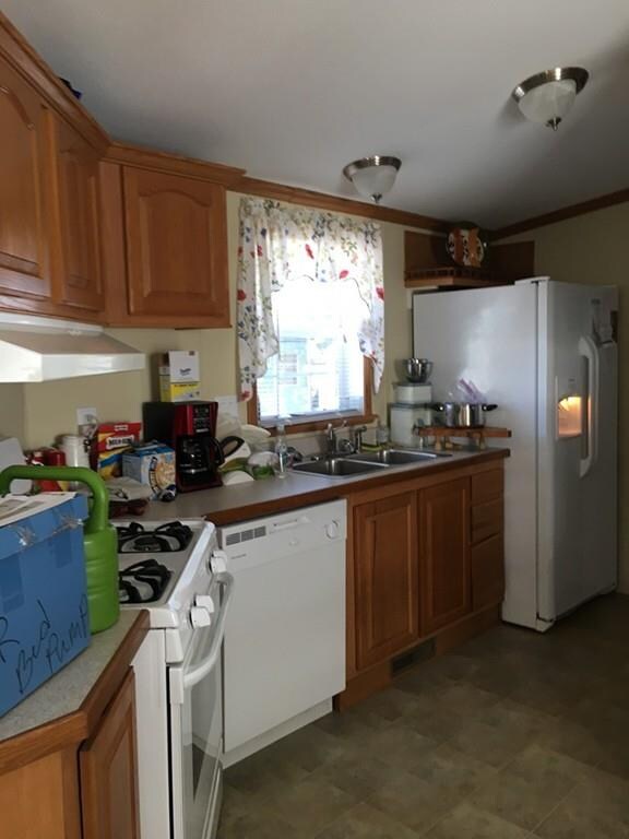 8 B St, Merrimac, MA 01860 - photo 4