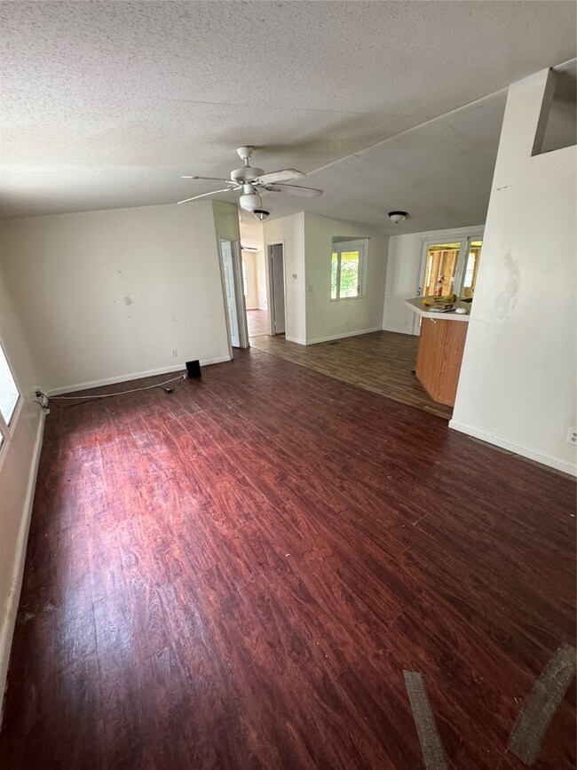 181 County Road 3793, Cleveland, TX 77328 - photo 4