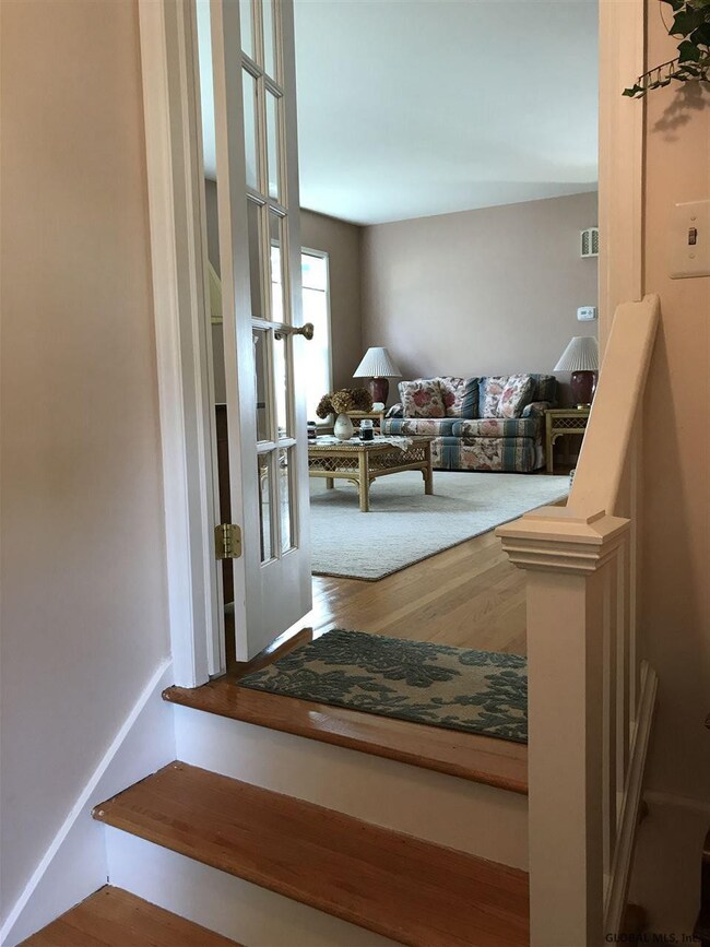 1271 Keyes Ave, Schenectady, NY 12309 - photo 7