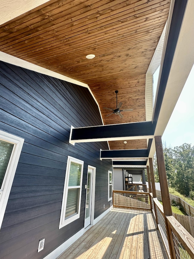 227CCE01-9847-45CE-8E0A-8D8655EED705_1_2