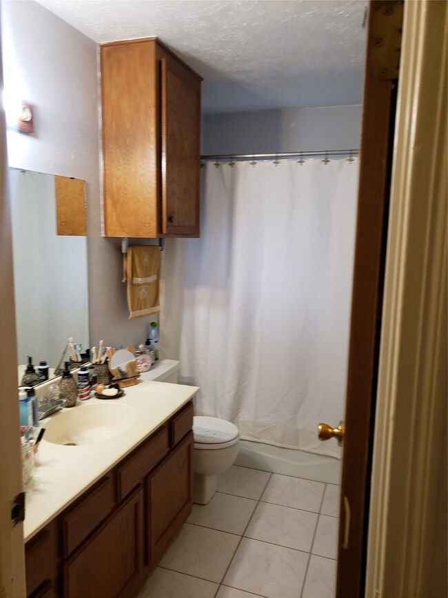 7306 Woodland Dr W, Houston, TX 77040 - photo 6