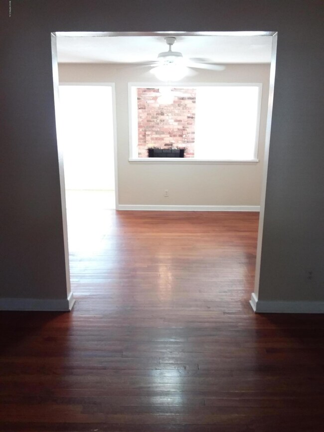 5011 E Romilly Dr, Jacksonville, FL 32210 - photo 5