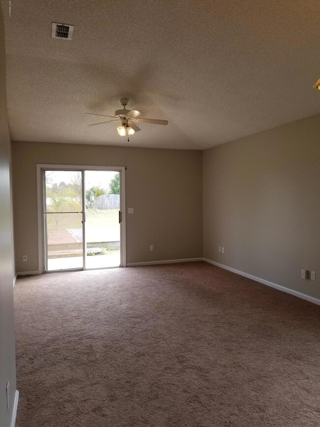 2421 Townsquare Dr, Jacksonville, FL 32216 - photo 6