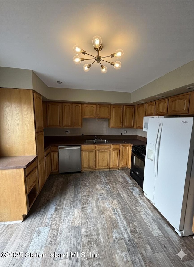 180 Dinsmore St unit H, Staten Island, NY 10314 - photo 4