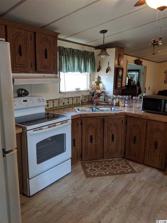 1341 Sea Foam Ln, Myrtle Beach, SC 29577 - photo 3