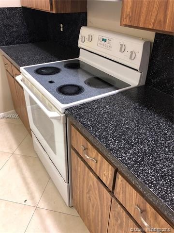 255 Charter Way, West Palm Beach, FL 33407 - photo 7