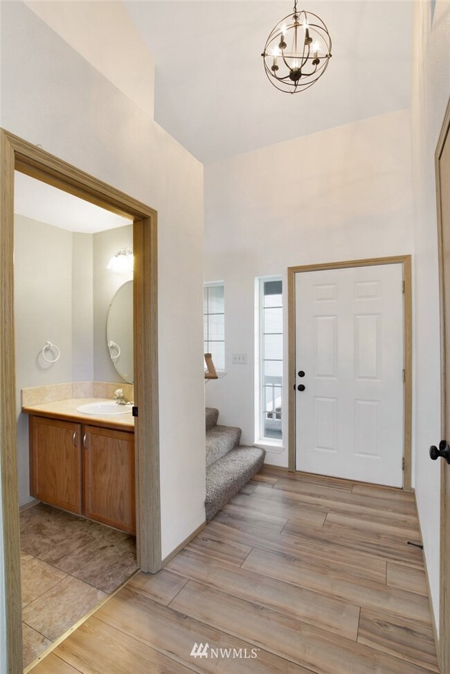 314 Thompson Ave NW, Orting, WA 98360 - photo 6