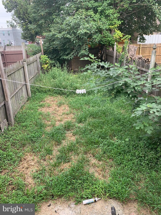 437 Mechanic St, Camden, NJ 08104 - photo 3