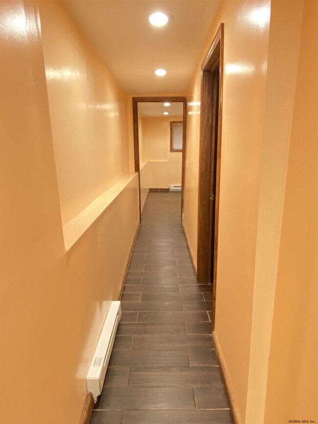 362 Clinton Ave unit Garden Level, Albany, NY 12206 - photo 5