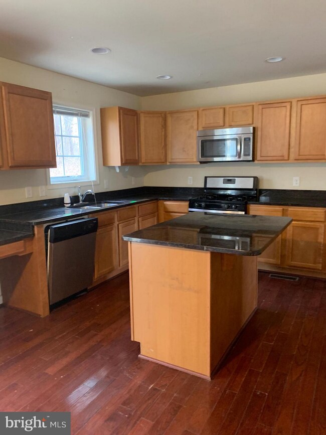 1916 Hilltop Rd, Jessup, MD 20794 - photo 5