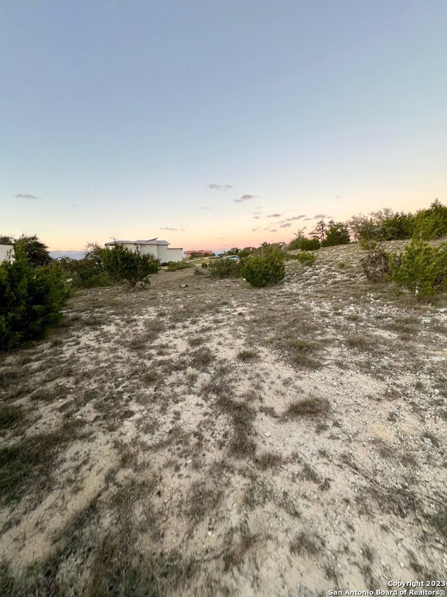 10202 Nina Ridge, San Antonio, TX 78255 - photo 5