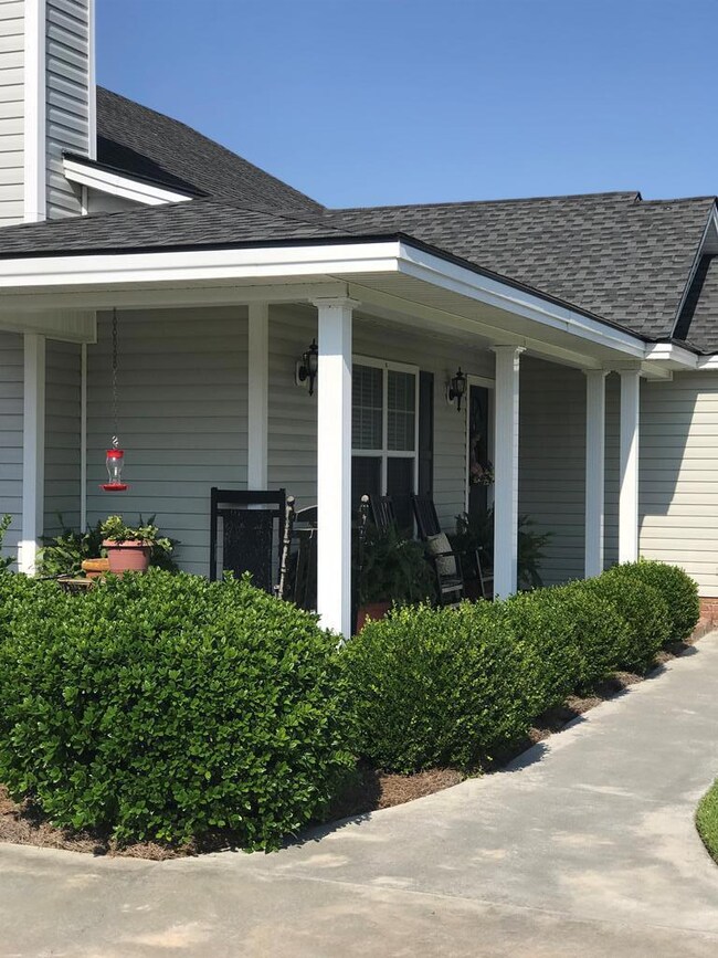 704 Josephine Ln, Adel, GA 31620 - photo 2
