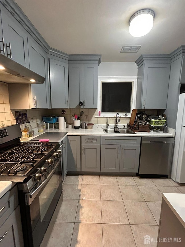 36 Rainford Rd, Edison, NJ 08820 - photo 4