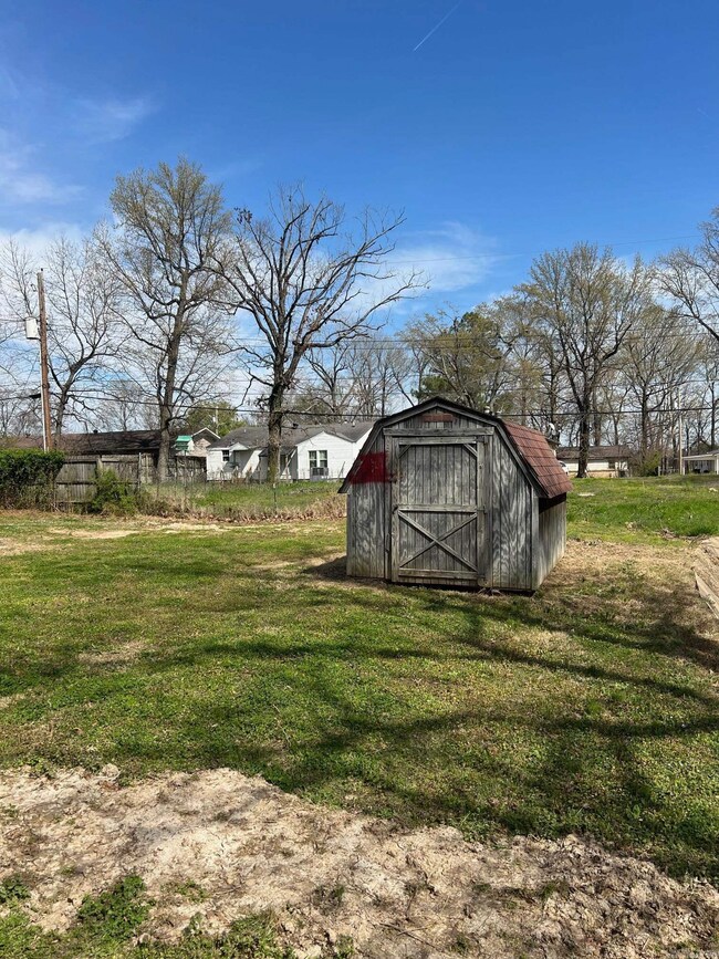 411 Walnut Dr, Paragould, AR 72450 - photo 3