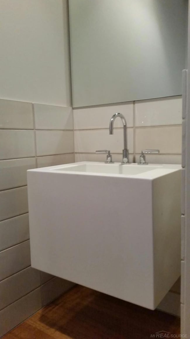 34977 Woodward Ave unit 450, Birmingham, MI 48009 - photo 4