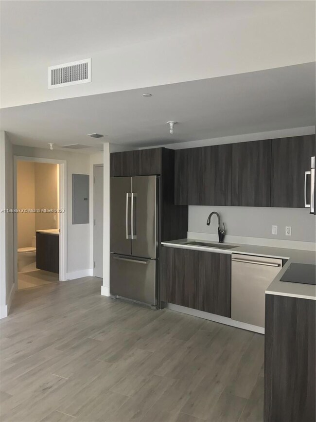 Aria on the Bay unit 701, Miami, FL 33132 - photo 7