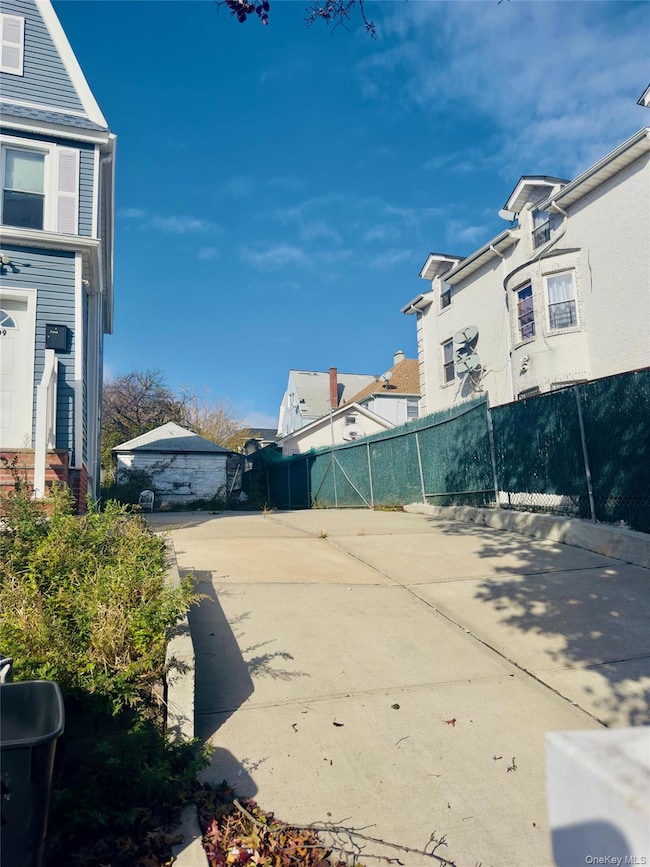 109-09 34th Ave, Flushing, NY 11368 - photo 3