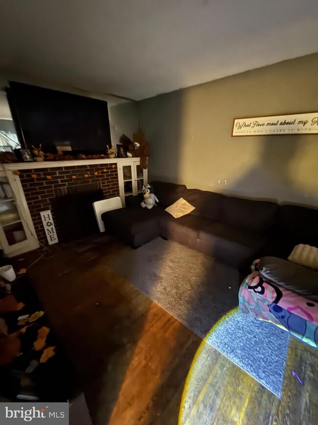 424 W Broad St, Paulsboro, NJ 08066 - photo 3