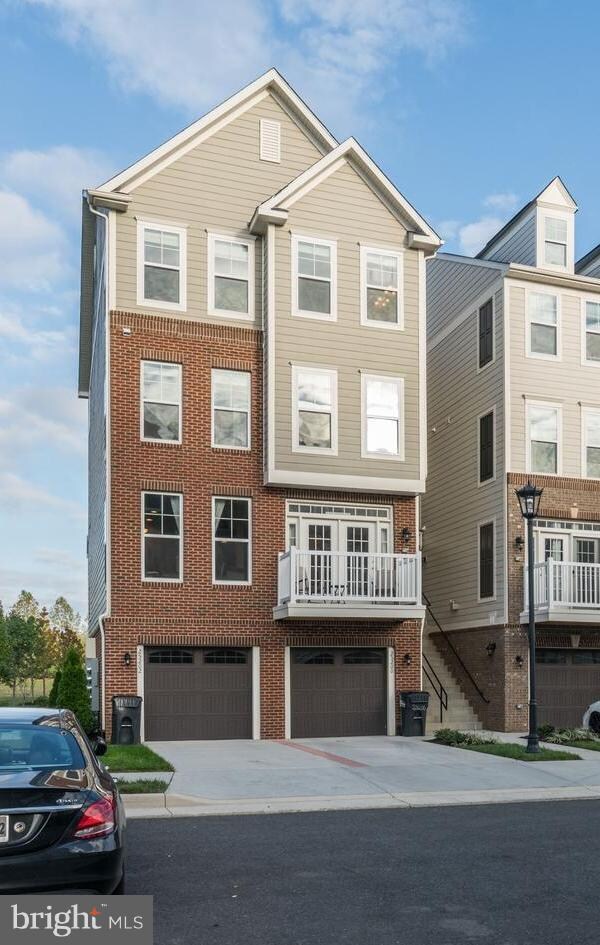 25200 Briargate Terrace, Chantilly, VA 20152 - photo 2