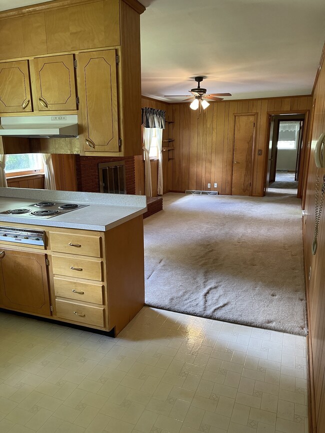 201 Bobby Dr, Franklin, TN 37069 - photo 7