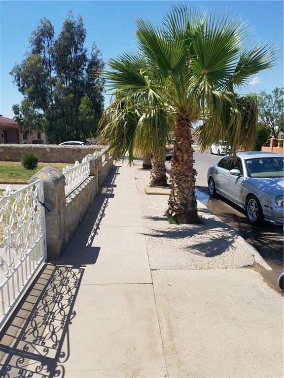 7868 Clover Way, El Paso, TX 79915 - photo 5