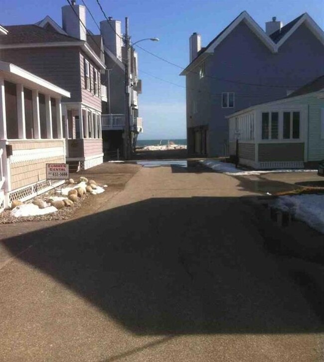 7 Saunders Ave unit B, Old Orchard Beach, ME 04064 - photo 2