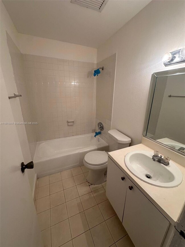 17911 NW 68th Ave unit N206, Hialeah, FL 33015 - photo 2