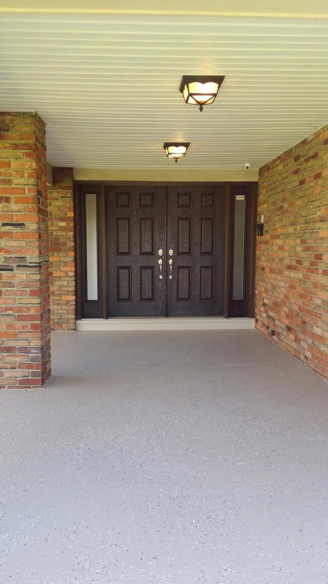 5564 Millington Rd, Columbus, OH 43235 - photo 2