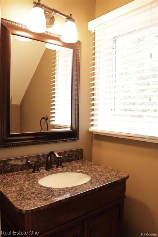 121 N North Shore Dr, Lake Orion, MI 48362 - photo 6