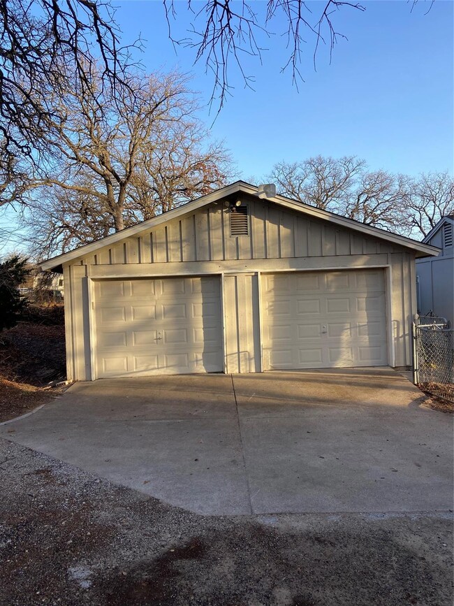 12390 Fm 730 N, Azle, TX 76020 - photo 3