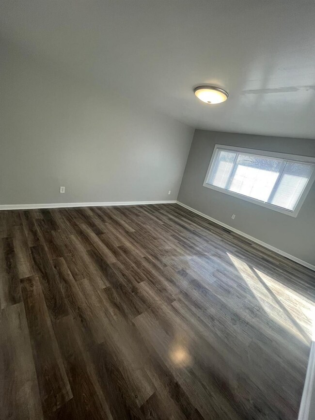 1108 Penny Ln, Chesterton, IN 46304 - photo 3