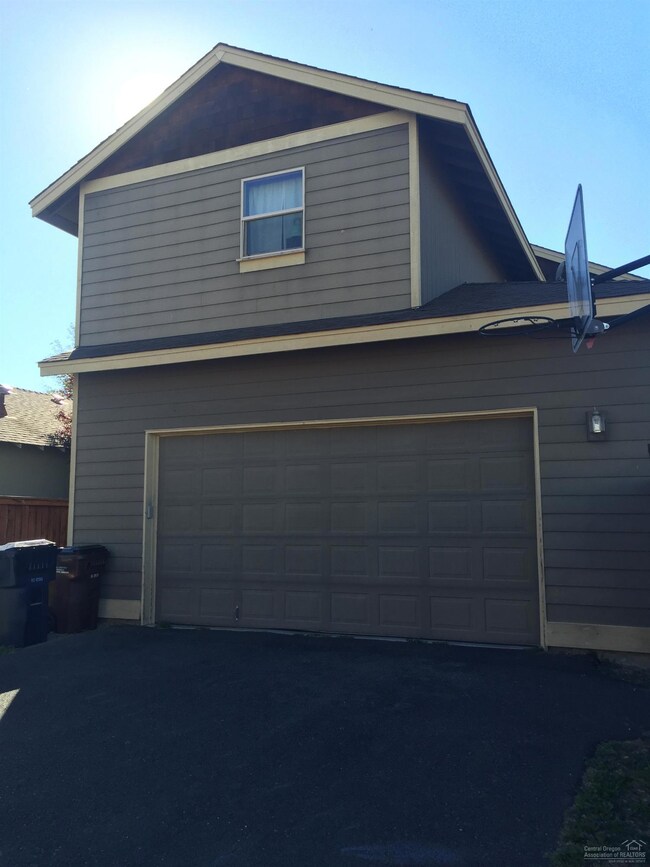 1364 NW 19th St, Redmond, OR 97756 - photo 3